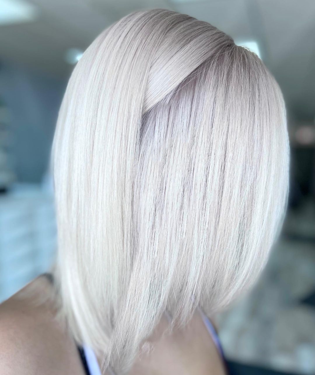 Amazing Flashy White Lob
